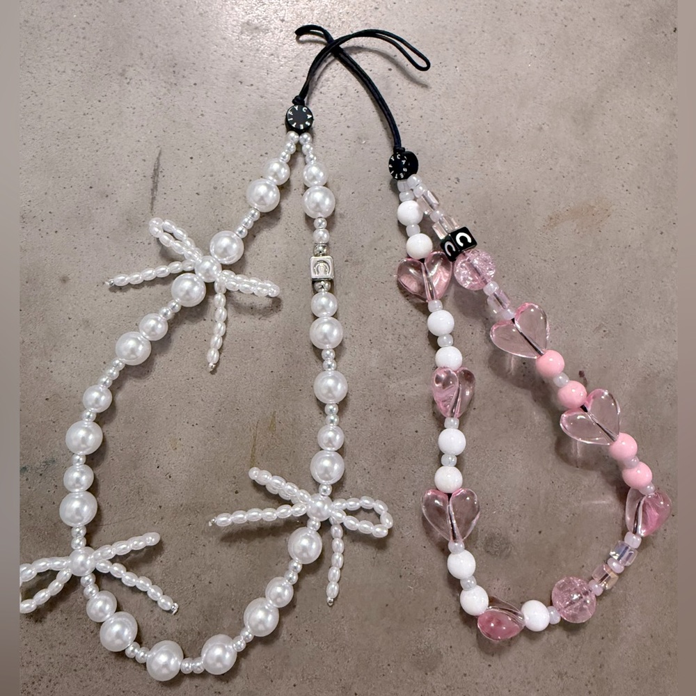 Caestify bow charm and heart charm